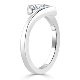 Bague de fiançailles en moissanite à taille ovale et solitaire de 0,75 ct