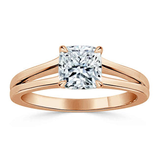 Bague de fiançailles solitaire en moissanite en forme de coussin de 1,0 ct à tige fendue