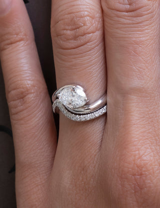 Bague de mariage avec solitaire en diamant ovale CVD de 1,0 à 2,0 ct et pavé