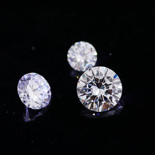 2 CT Round Cut Colorless Loose Moissanite - ELITE CARAT